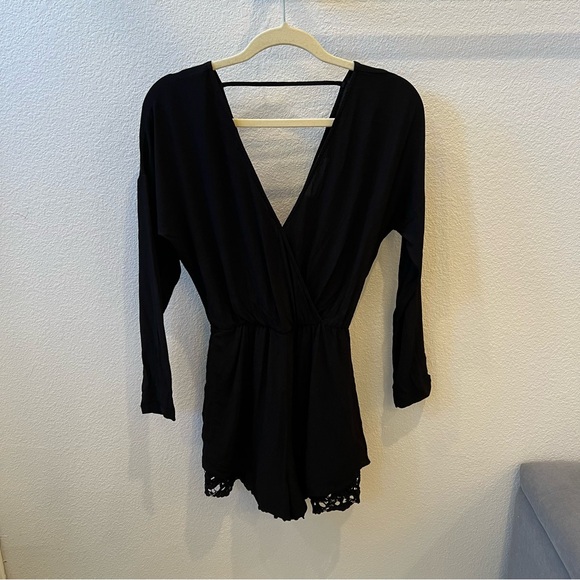 ASTR The Label Black Long Sleeve Romper - Picture 2 of 10